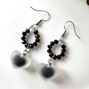 Handmade dangling earrings color black